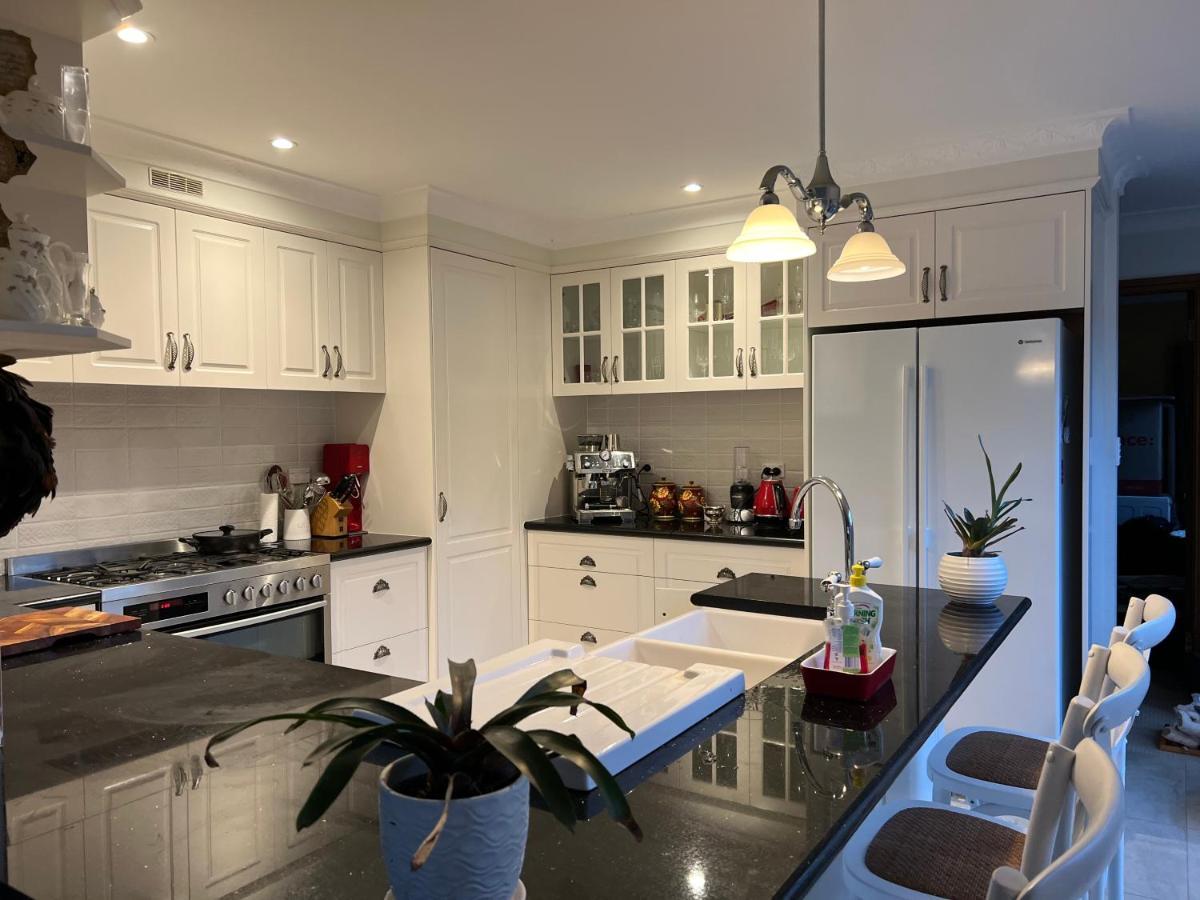 Holiday home Luxury 4 Bedroom House