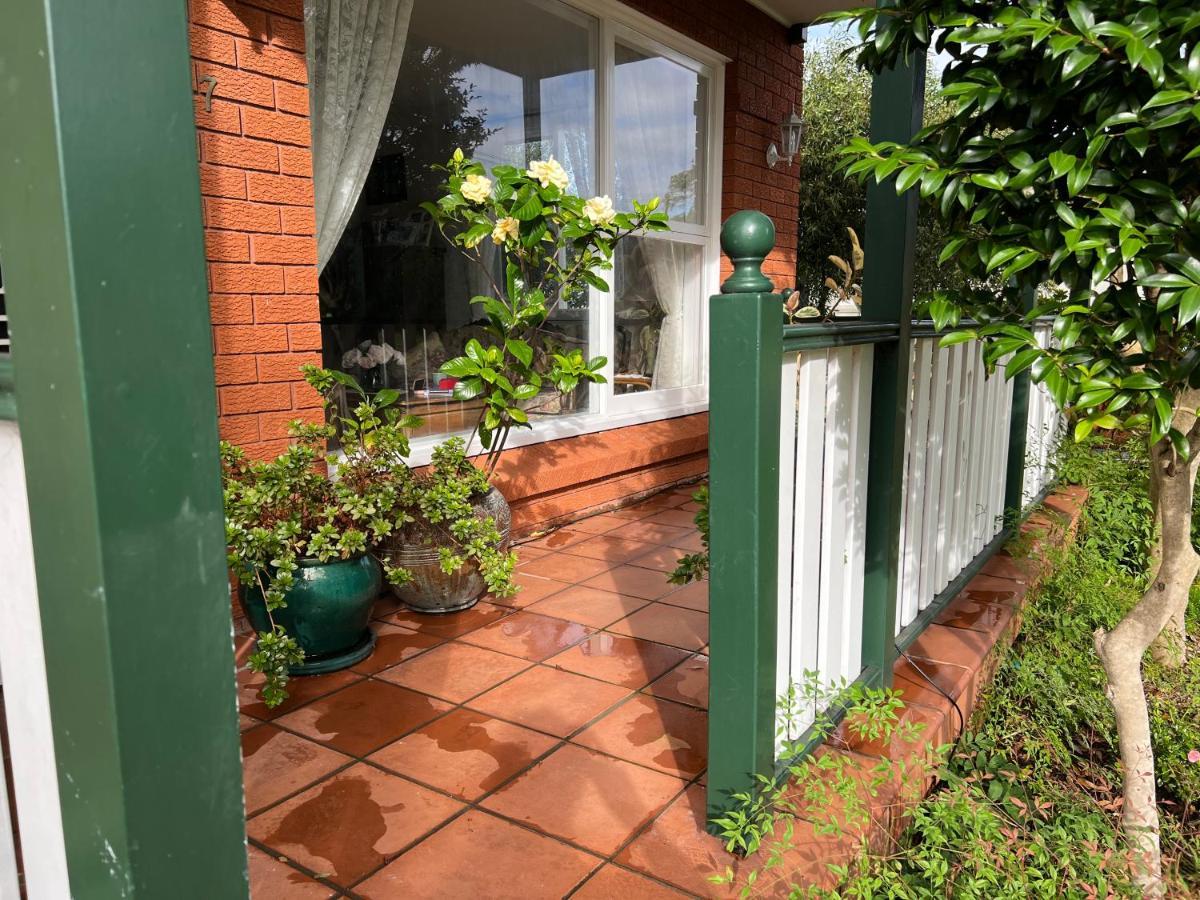 Luxury 4 Bedroom House * Deewhy